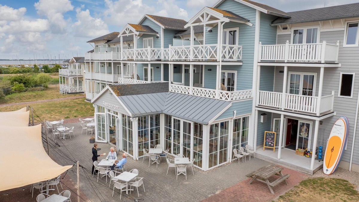 Municipality of Hellevoetsluis Apartment | Hotel Room in Hellevoetsluis by the Beach
