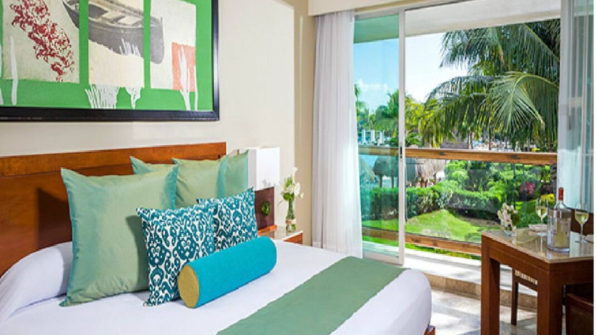 Downtown Hotel | Hotel Room in Luxury Vidanta Resort in Mayan Riviera