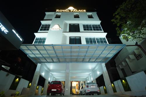 Sualkuchi Hotel | Hotel Royal Palace
