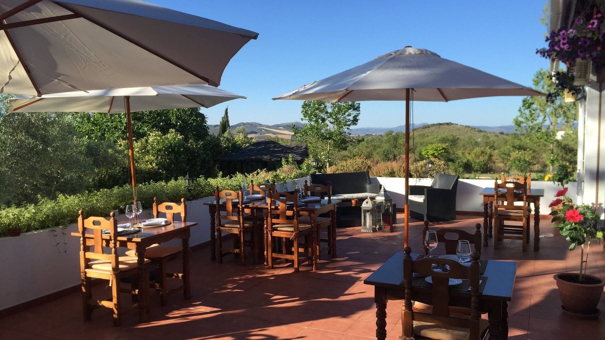Villanueva de Tapia Hotel | Hotel Rural La Paloma