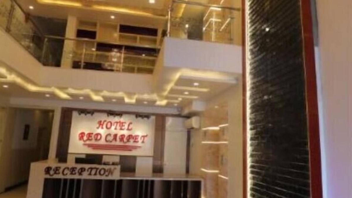 Taj Ganj Hotel | Hotel Sahibs Red Carpet