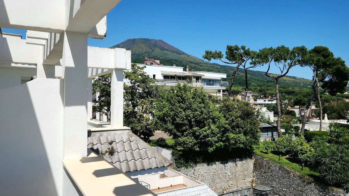 Torre del Greco Hotel | Hotel Sakura