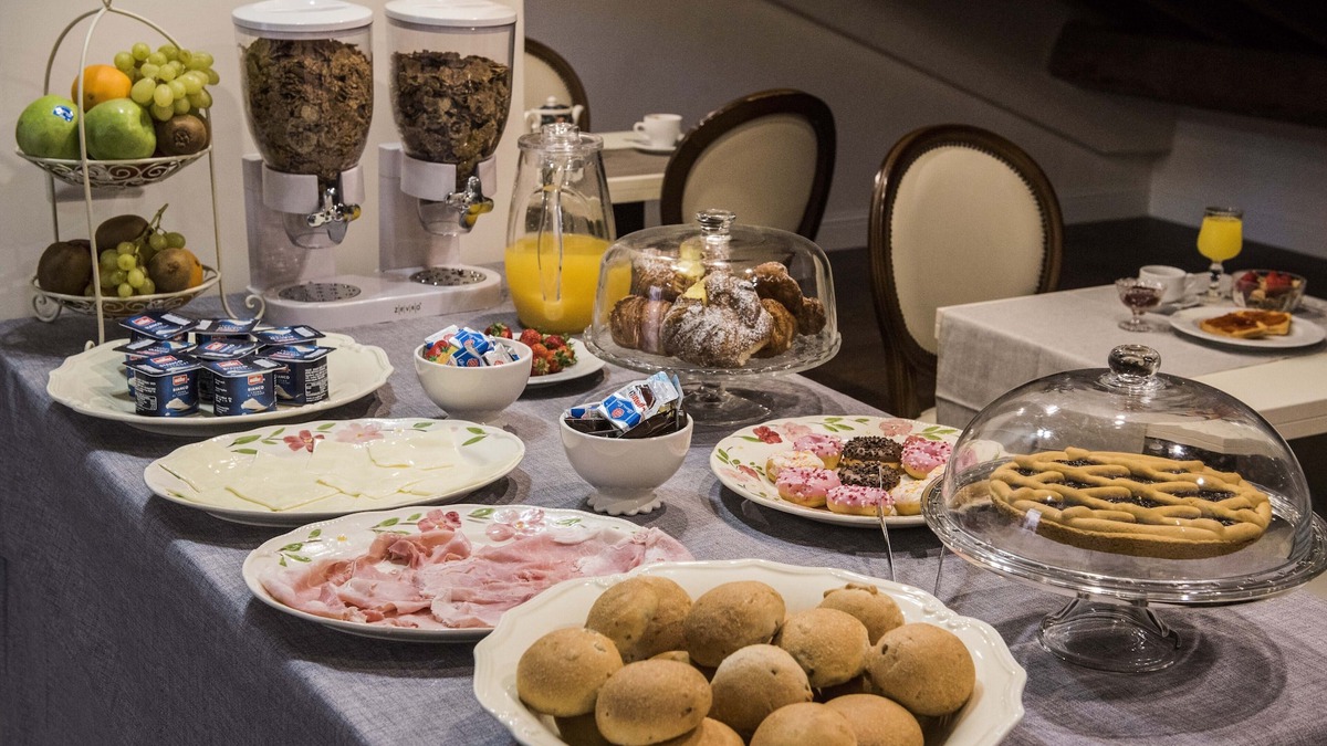 Rione III Colonna Hotel | Hotel San Silvestro
