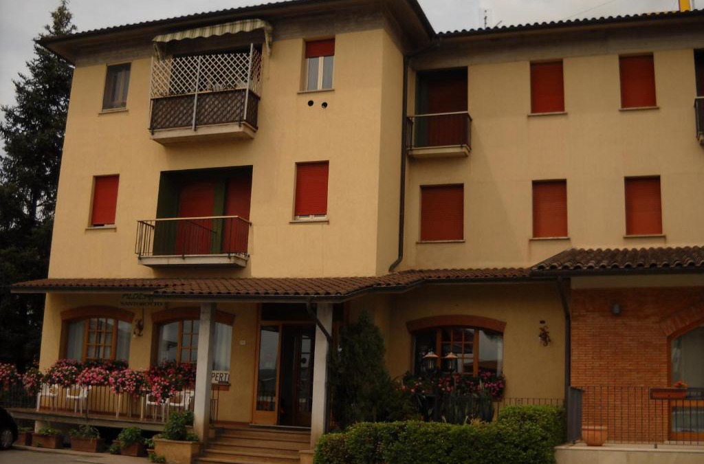 Santarello Hotel | HOTEL SANTOROTTO di FABIO TERROSI