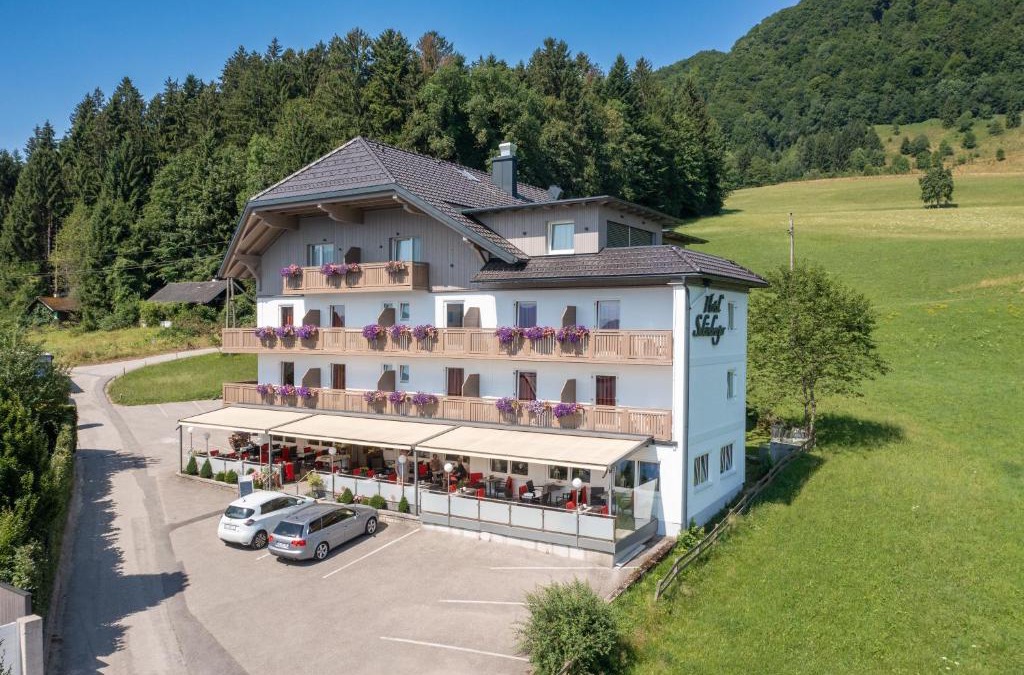 Nussdorf am Attersee Hotel | Hotel Schönberger