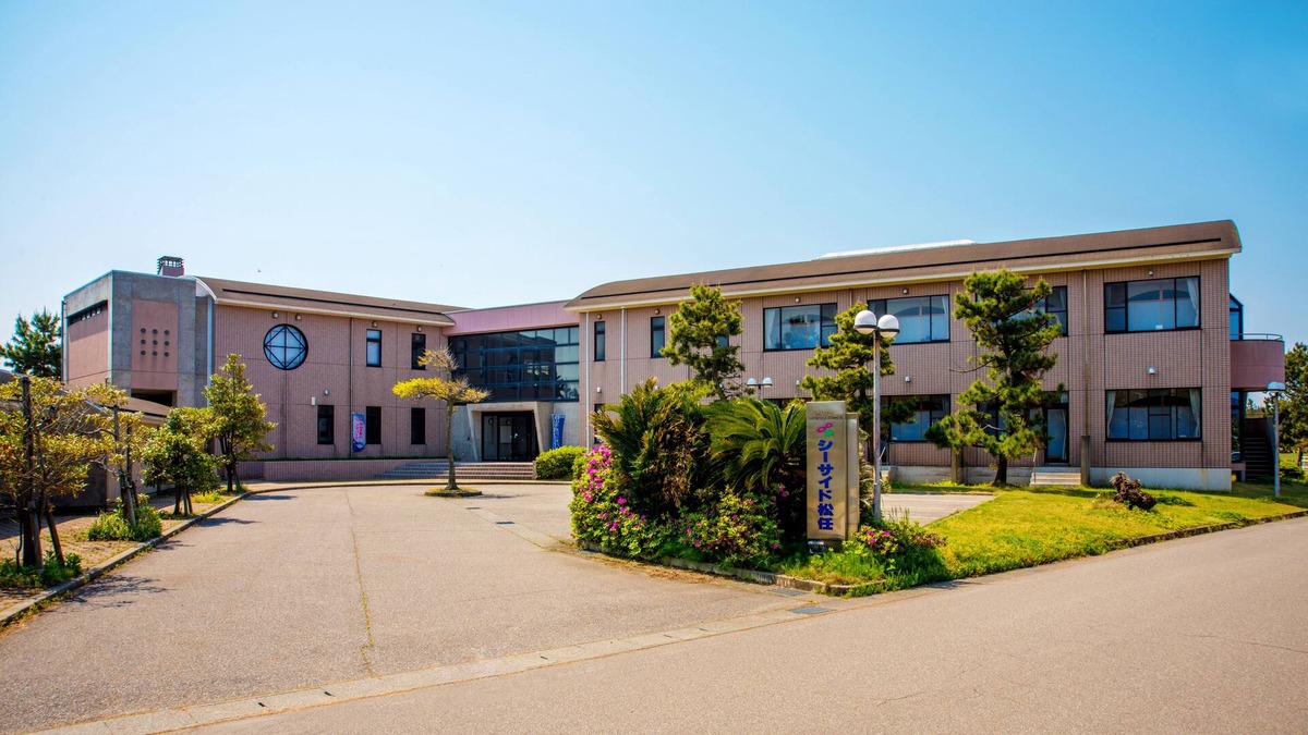 Ishikawa Prefecture House | Hotel Seaside Mattou