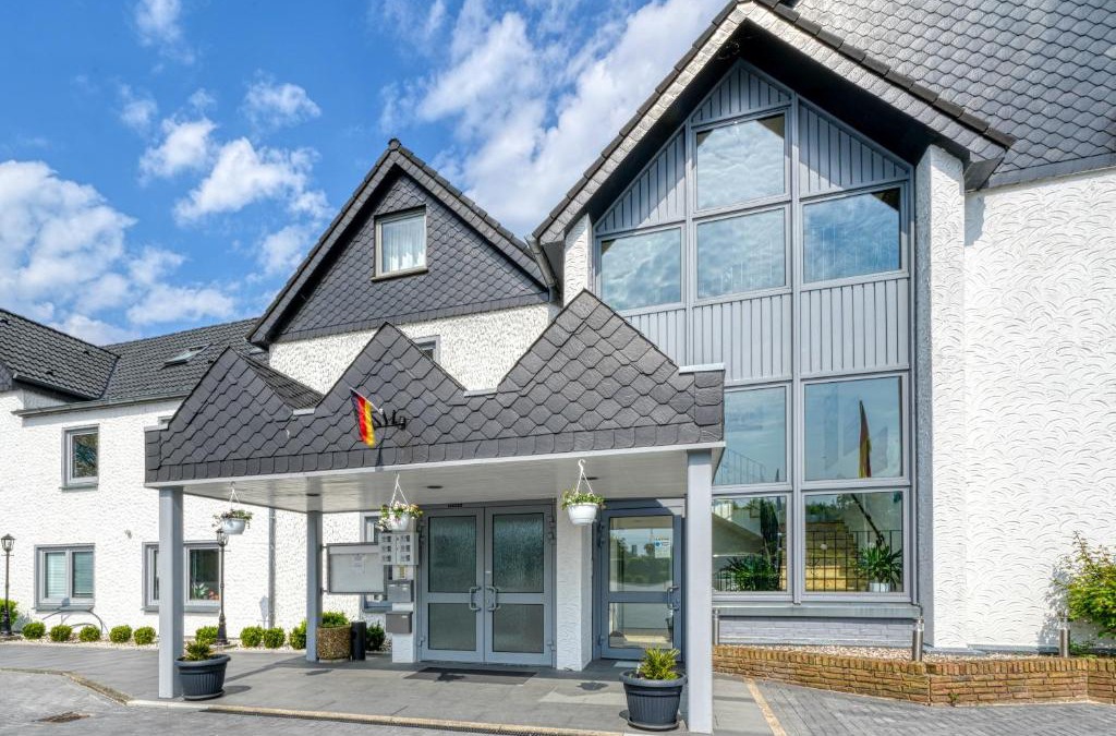 Owschlag Hotel | Hotel Seeblick Försterhaus