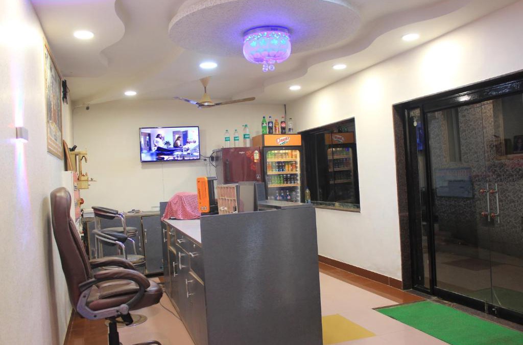 Somnath Hotel | Hotel Shri Radhe