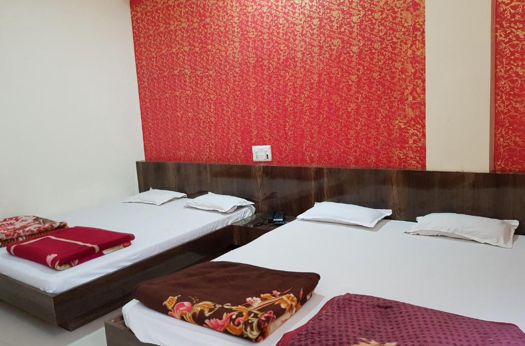 Omkareshwar Hotel | Hotel Shri Radhe Krishna