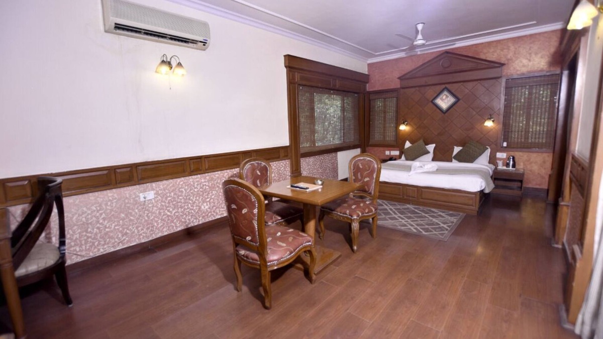 Rudrapur Hotel | Hotel Sonia