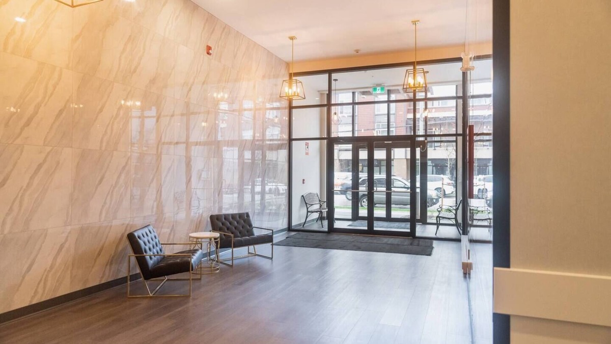 South Newton Apartment | Hotel Style Condo 2 beds + Underground Parkingnn