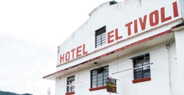 De Mexicanos Hotel | Hotel Tivoli