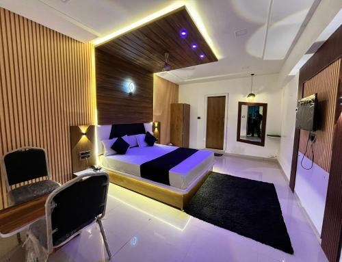 Ahmedabad Hotel | Hotel The Grand Near Maninagar Railway Station Ahmedabad