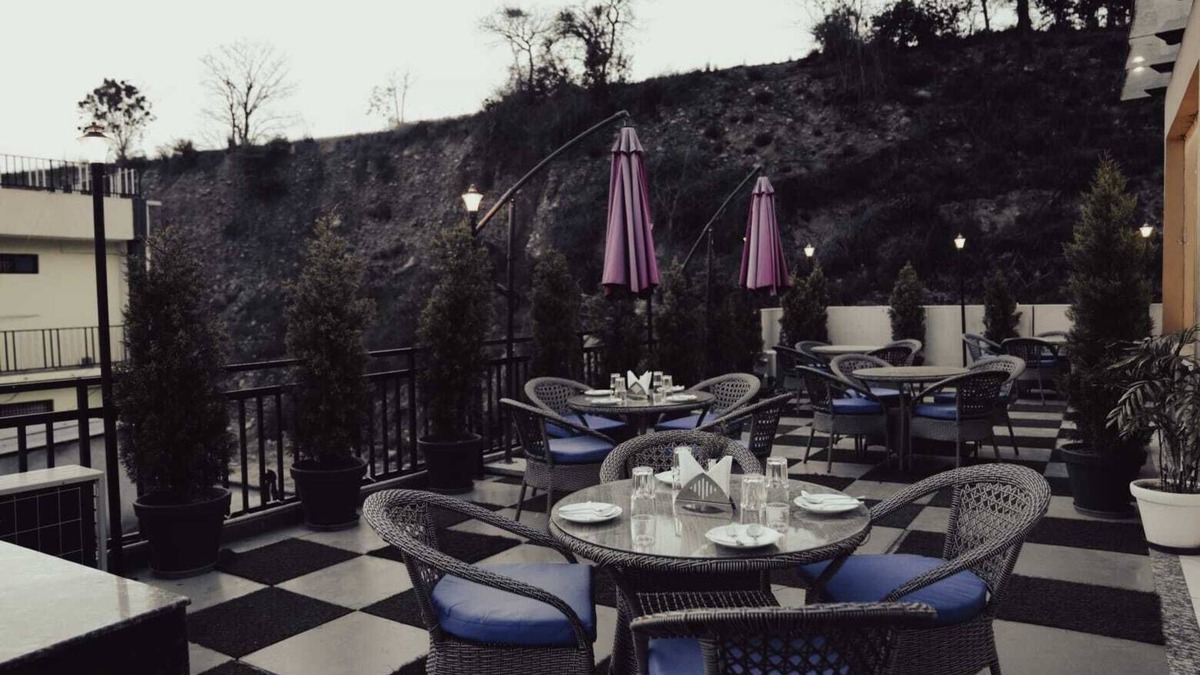 Kangra Hotel | Hotel The Mango Tree