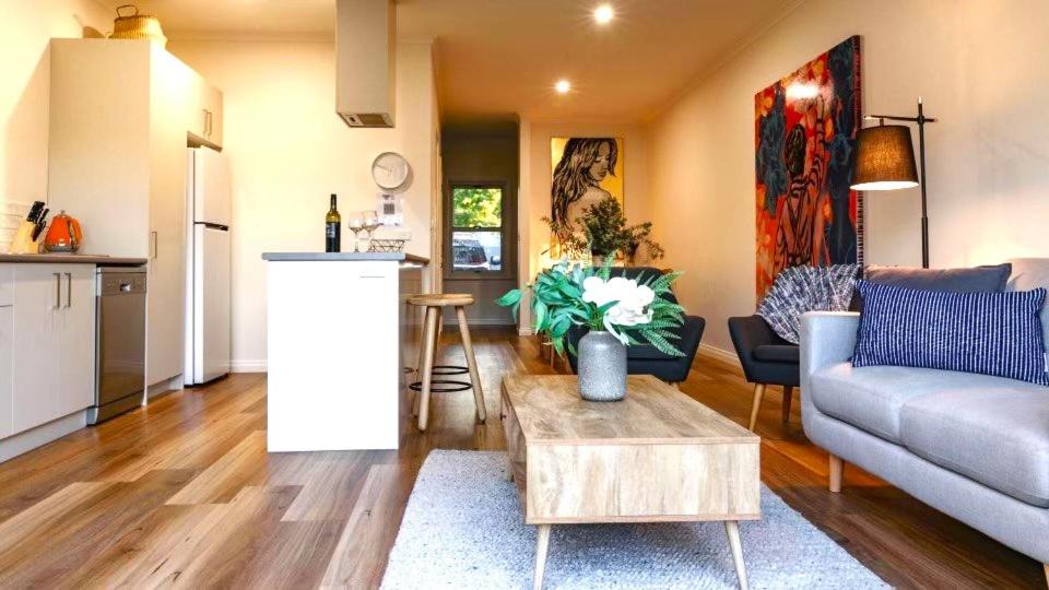 Trentham Apartment | Hotel Trentham Villa 1