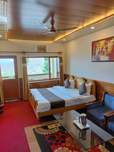 Majkhali Hotel | Hotel Tribhuvan Ranikhet Near Mall Road - Mountain View -Parking Facilities - Excellent Customer Service Awarded - Best Seller