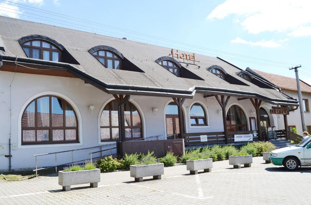 Ostrozska Nova Ves Hotel | Hotel U Racka