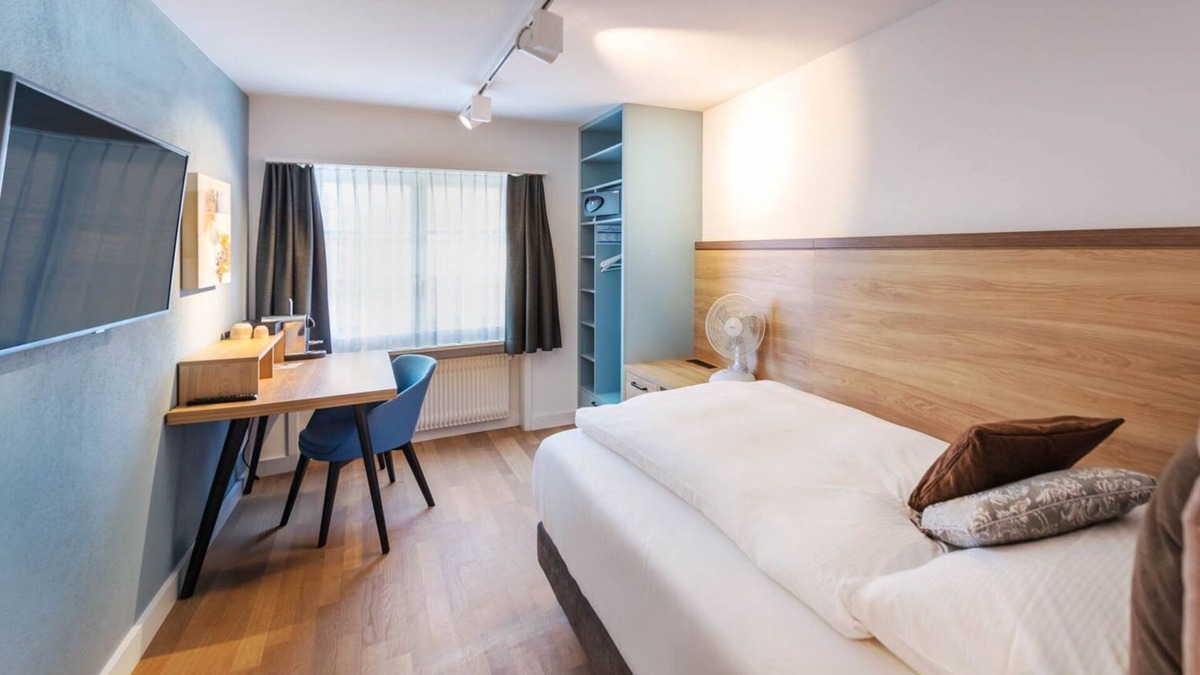 Buelach Hotel | Hotel und Restaurant zum goldenen Kopf