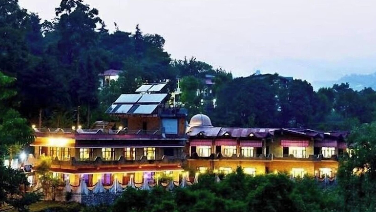 Naukuchiyatal Hotel | Hotel Vaapi Comfort inn