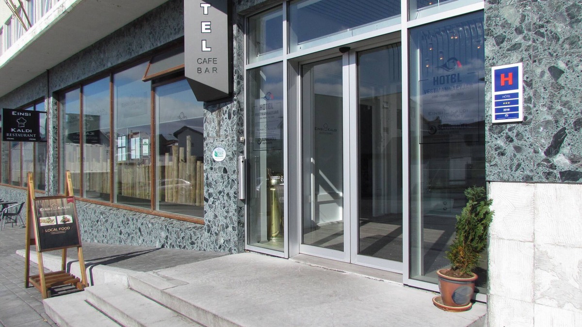 Vestmannaeyjar Hotel | Hotel Vestmannaeyjar