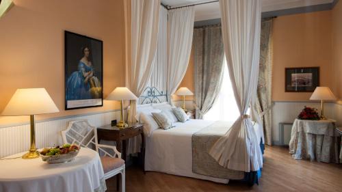 Historic Centre Hotel | Hotel Victoria & Iside Spa