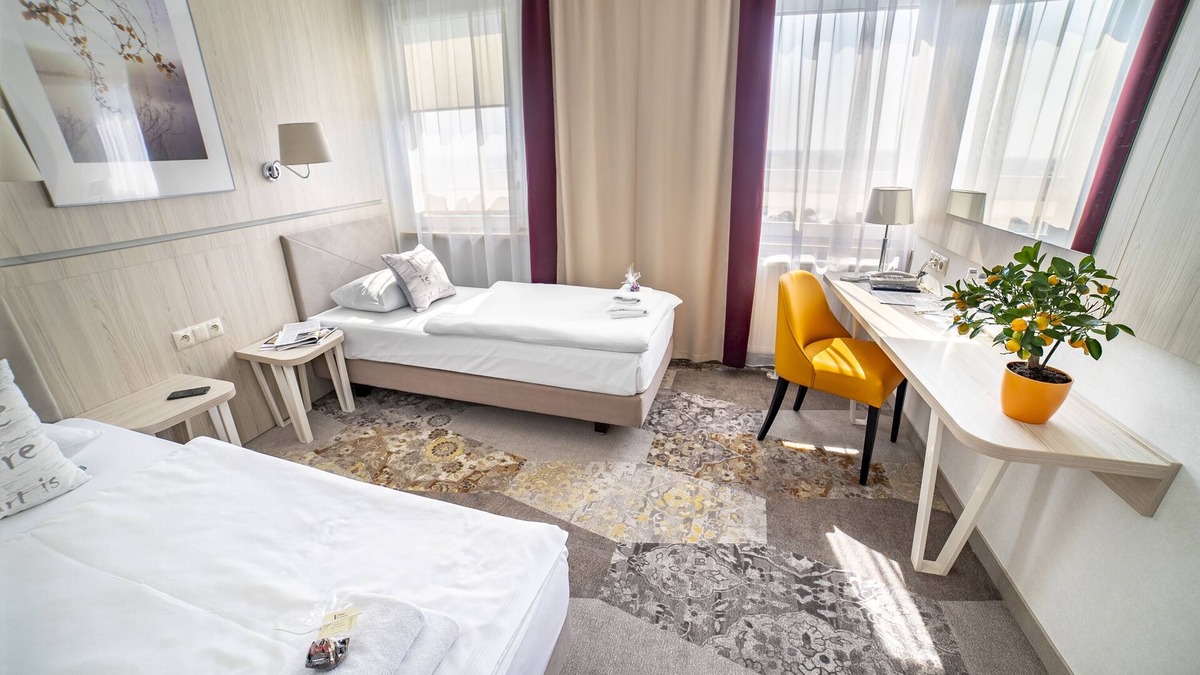 Srodmiescie Hotel | Hotel Victoria