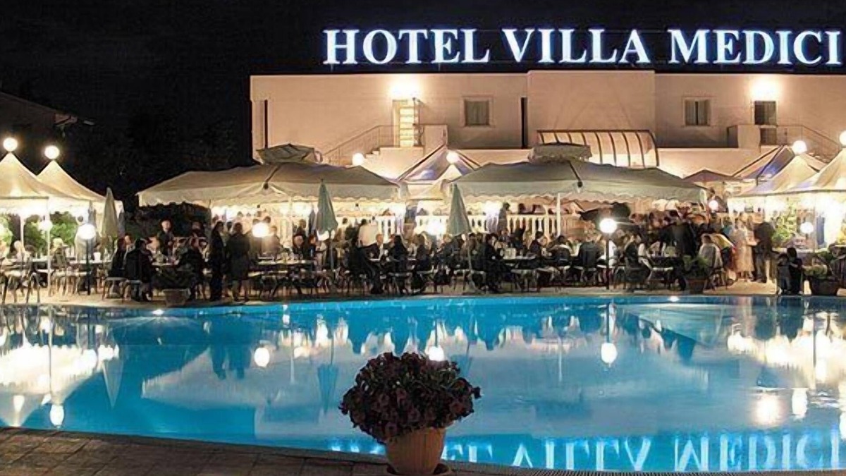 Rocca San Giovanni Hotel | Hotel Villa Medici