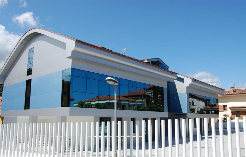 Ribadesella Hotel | Hotel Villa Rosario II, Edificio Moderno