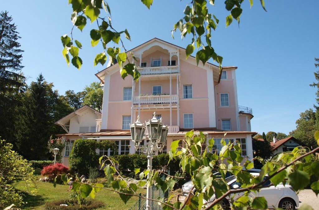 Poecking Hotel | Hotel Villa Sisi