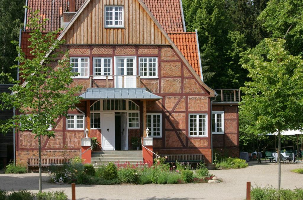 Moelln Hotel | Hotel Waldhof auf Herrenland