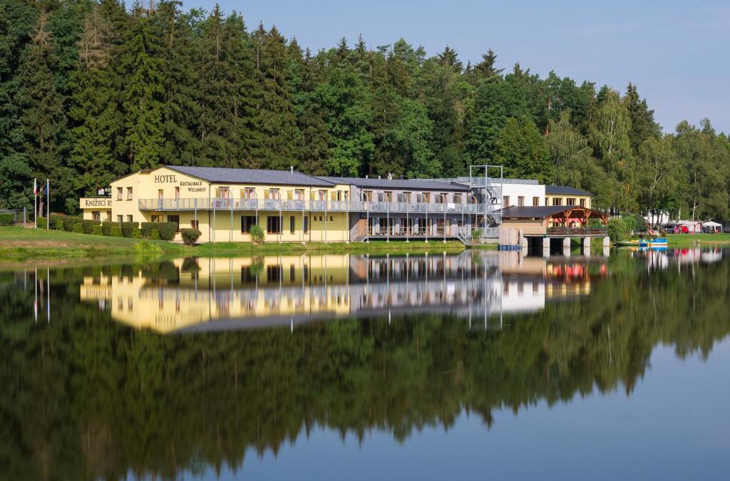 Tabor Hotel | Hotel&Wellness Knížecí rybník