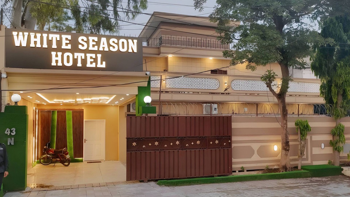 Gulberg Hotel | Hotel White Season Gulberg