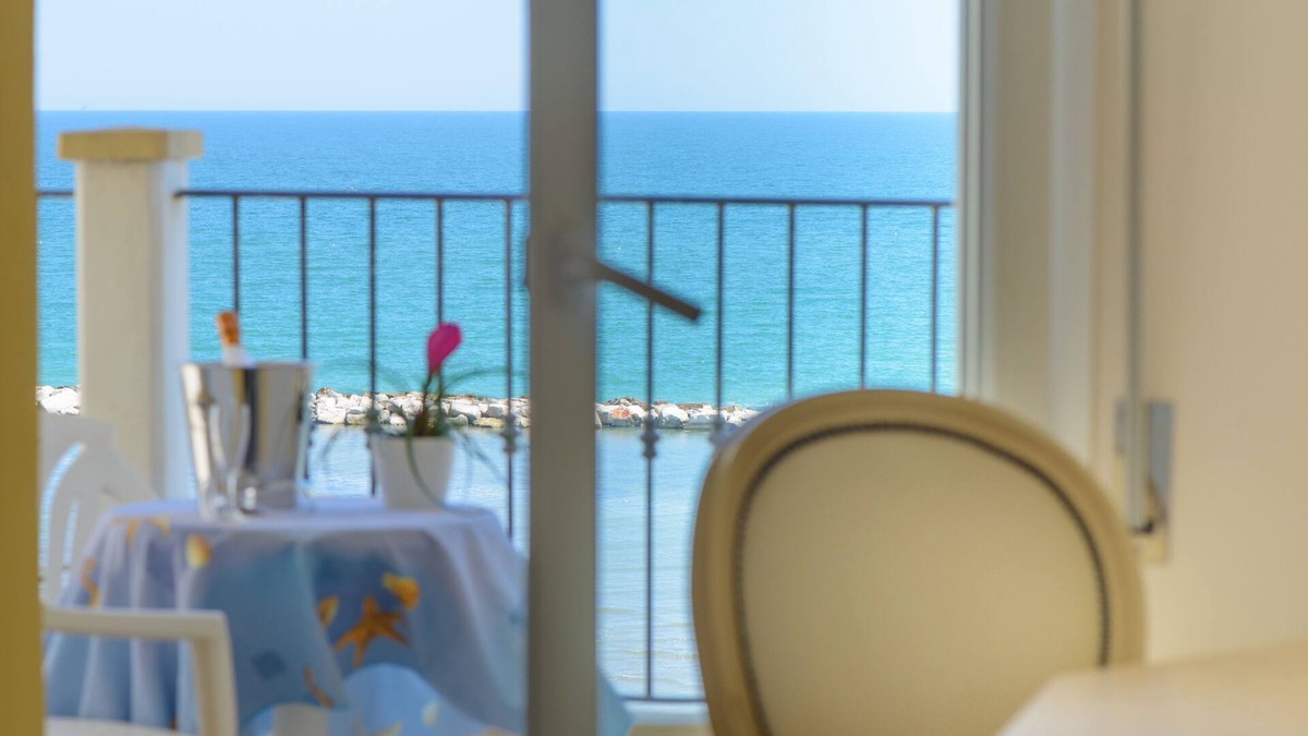 Viserbella Hotel | Hotel Zeus