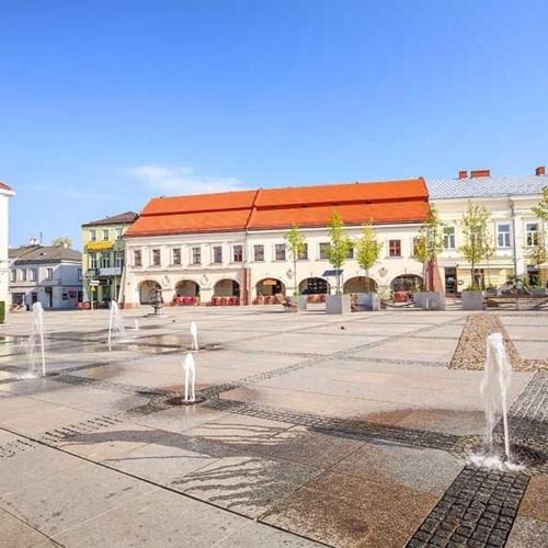 Kielce House | Hotelowe Pokoje Paris -RYNEK CENTRUM- City One