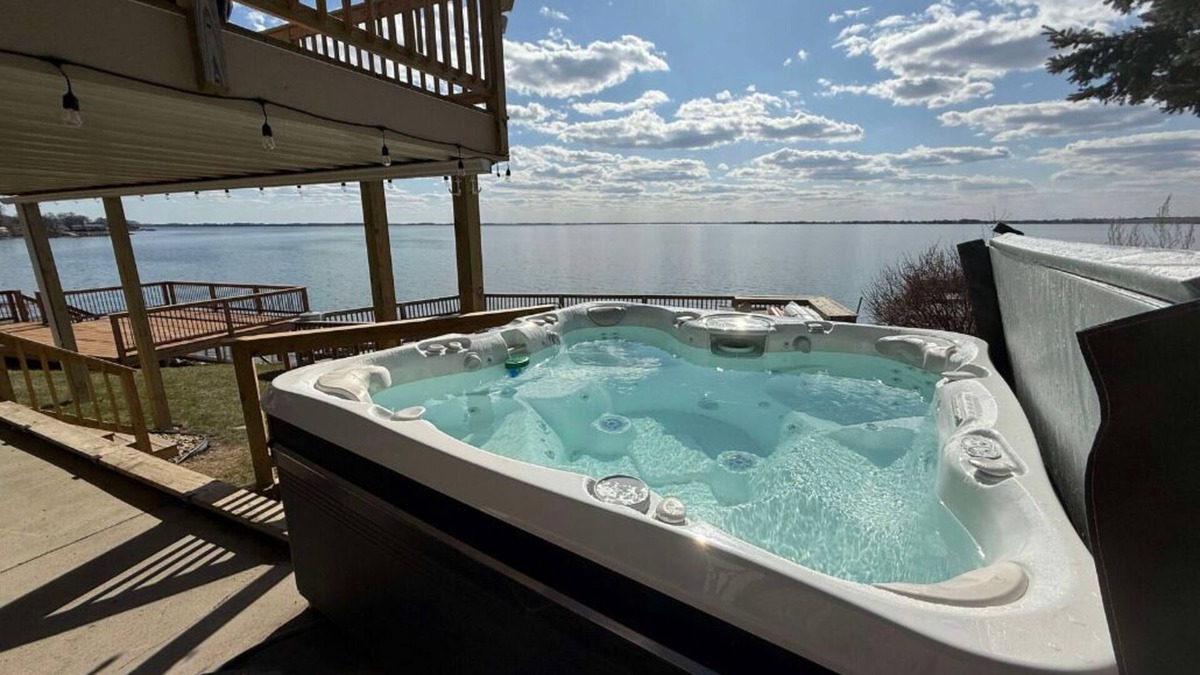 Estelline Cabin | Hottub|Bar+GameArea|Kayak|Paddlebrds|Sleeps12+