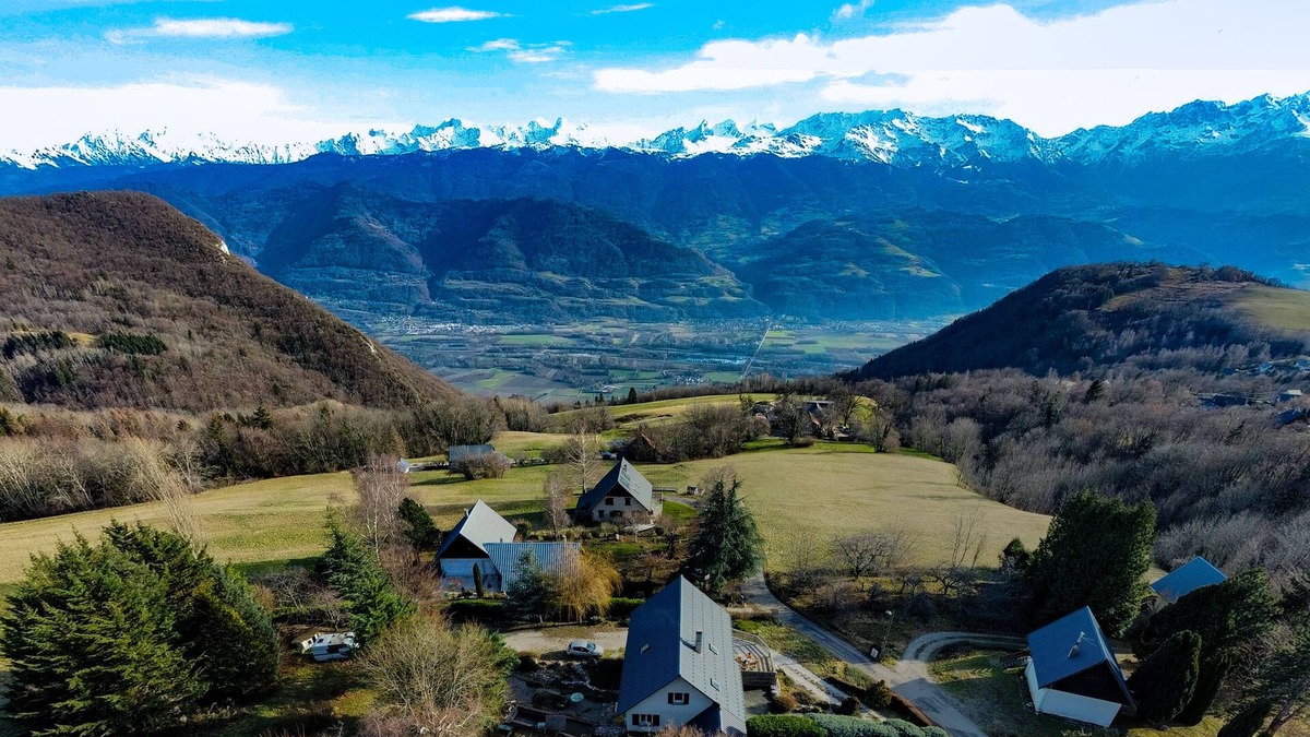 Saint-Bernard House | House in the middle of the mountains with a wonderful view of the Alps