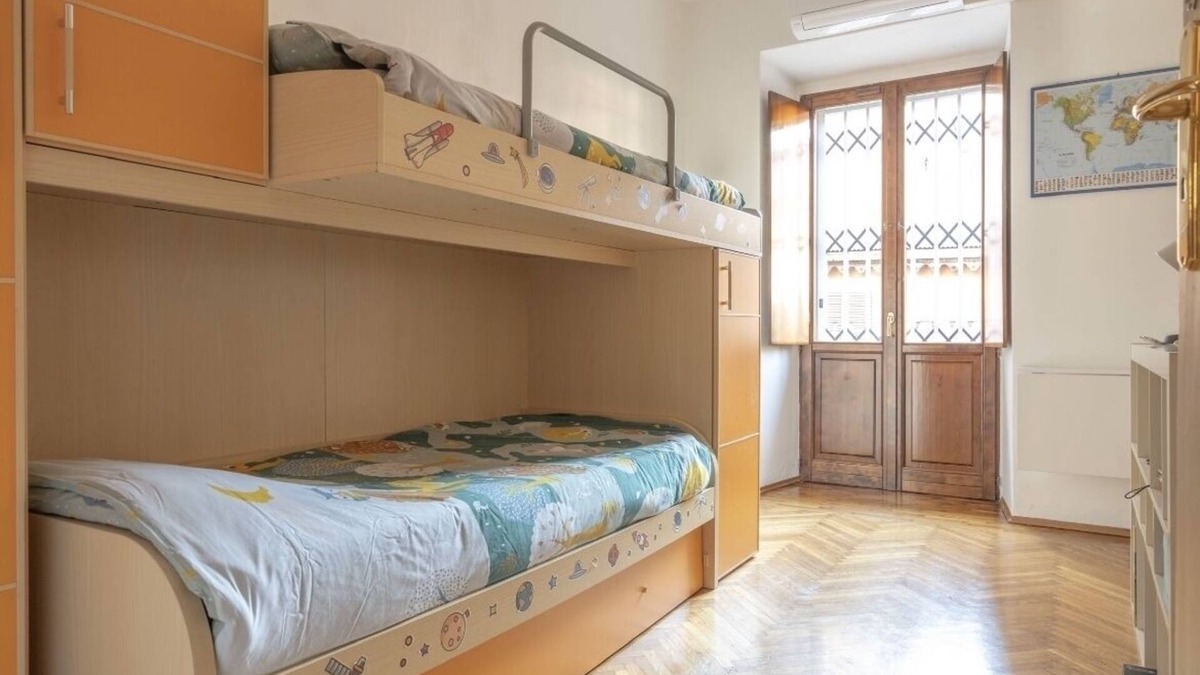 San Salvario Apartment | House 10 minutes from Porta Nuova! Family apartment. Pets allowediiiii