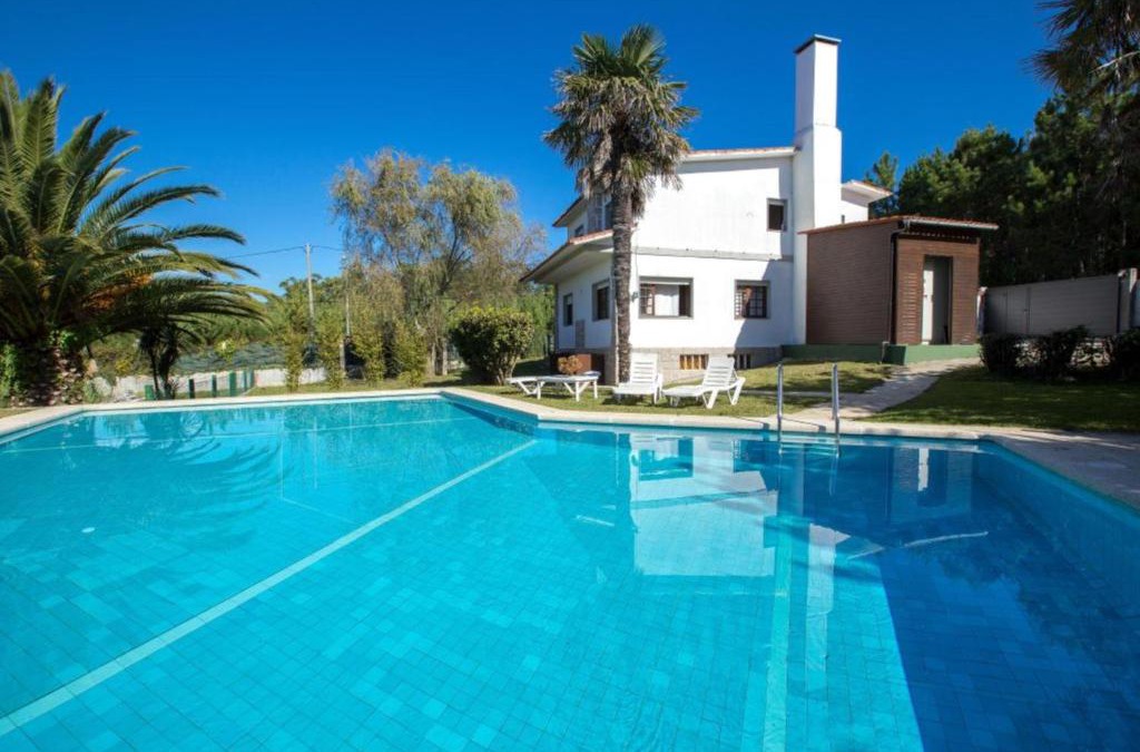 Portonovo Ski Chalet | House - 3 Bedrooms with Pool WiFi and Sea views - 7428