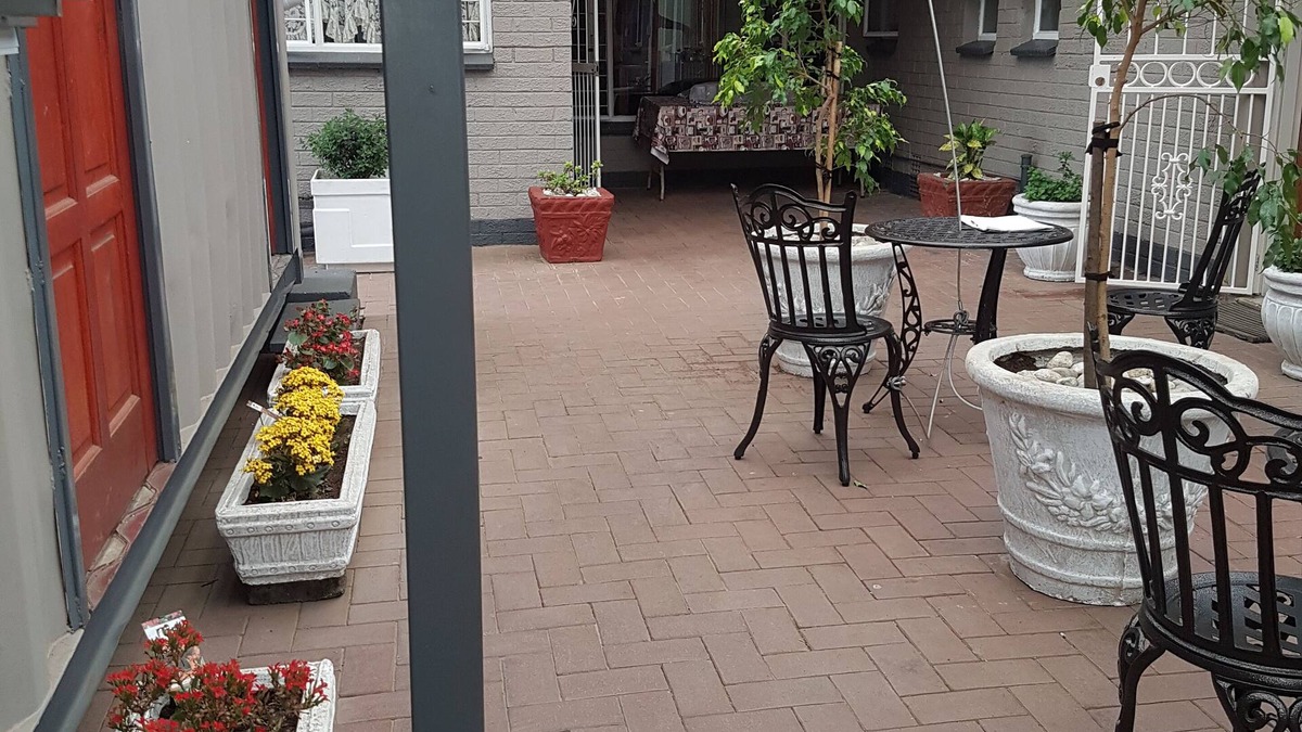 Kempton Park Bed & Breakfast | House 36 - Close to OR Tambo Airport - Full Breakfast Included