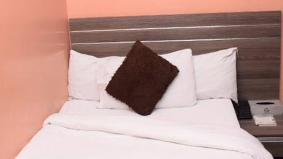 Surulere Hotel | House 46