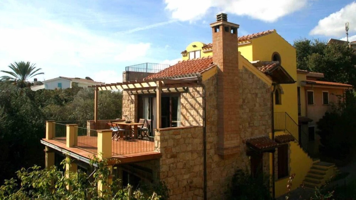 Santa Maria Navarrese House | house by the sea