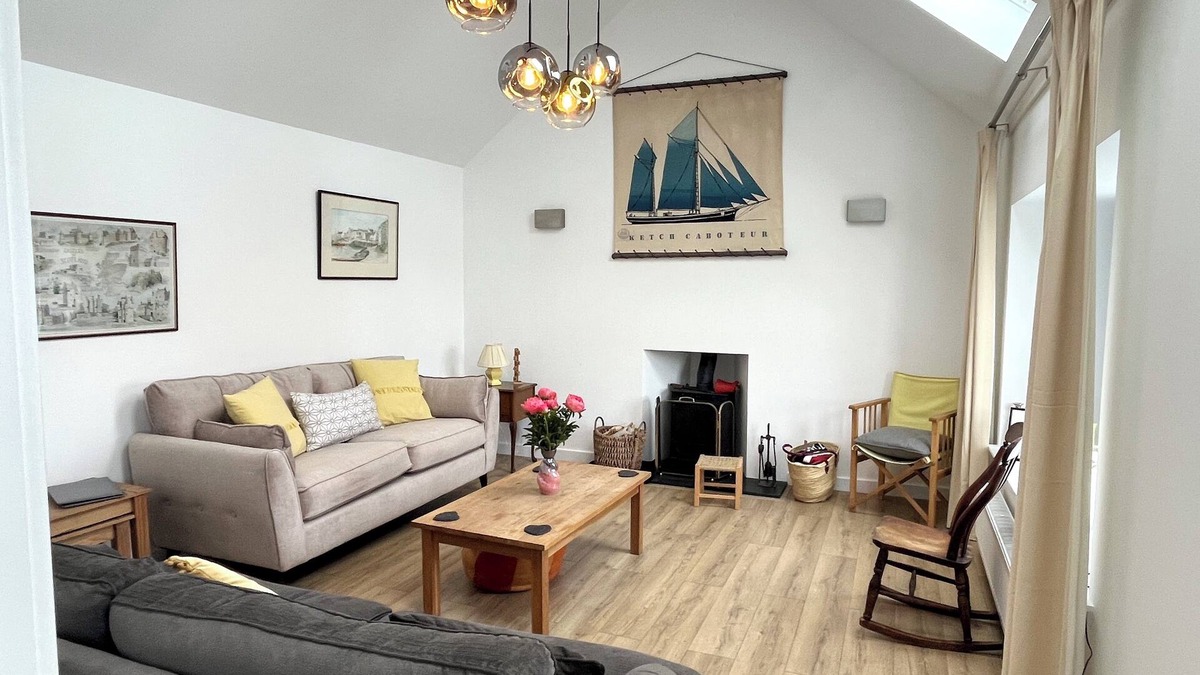 Portsoy Cottage | House By The Sea, breathtaking views of the Mory Firth you will never forget .