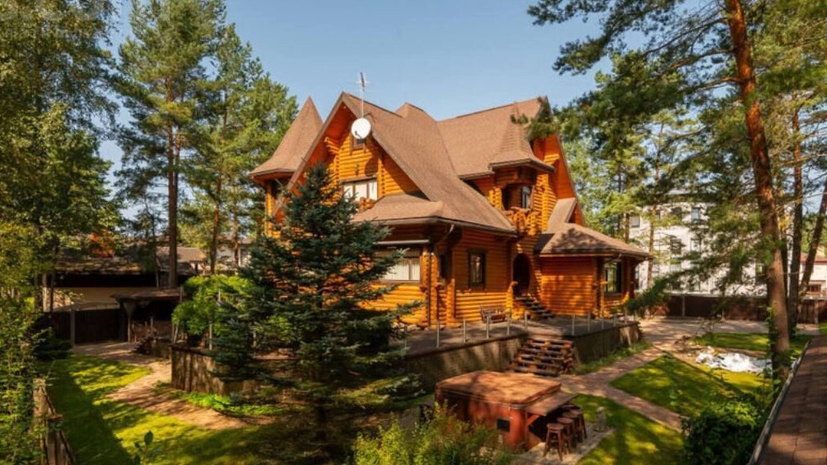 Plavniekkalns Villa | House Carnikava