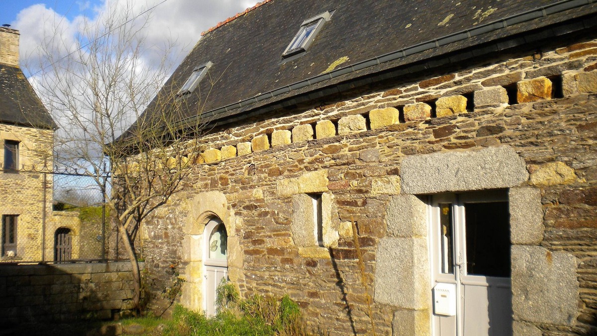 Saint-Laurent House | HOUSE COQUETTE IN A HISTORICAL AREA