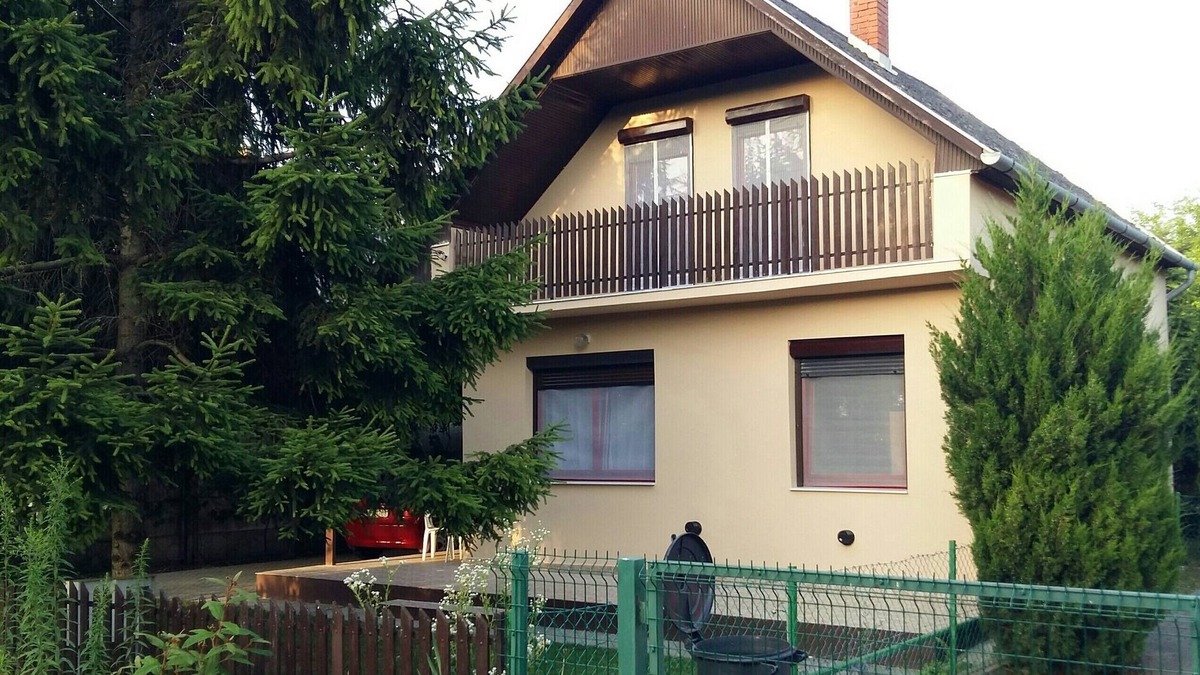Balatonlelle House | House for 10 guests with 78m² in Balatonlelle (131082)