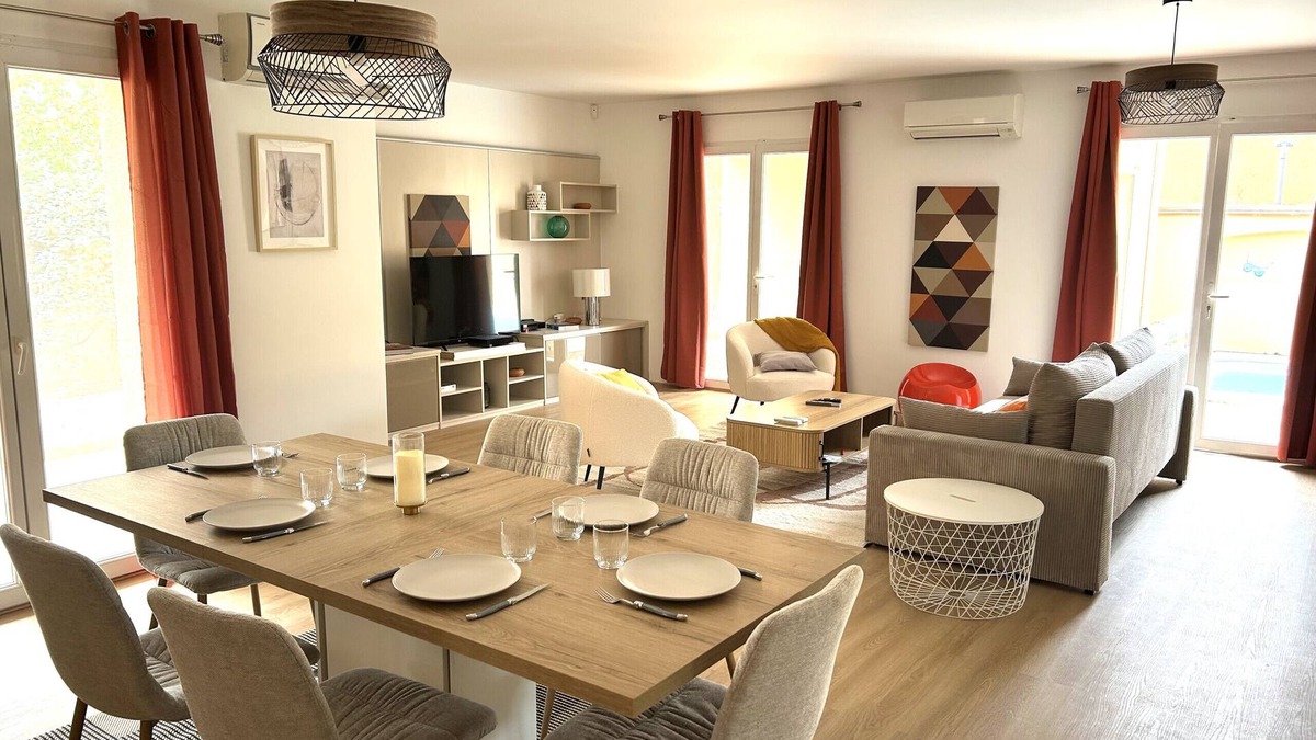 Villeneuve-de-la-Raho Villa | House for 8 with swimming pool