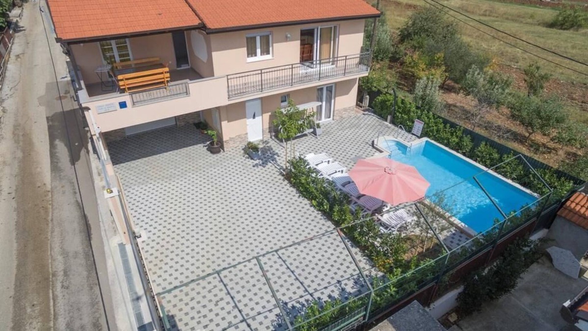 Knezovici House | House for rest!.