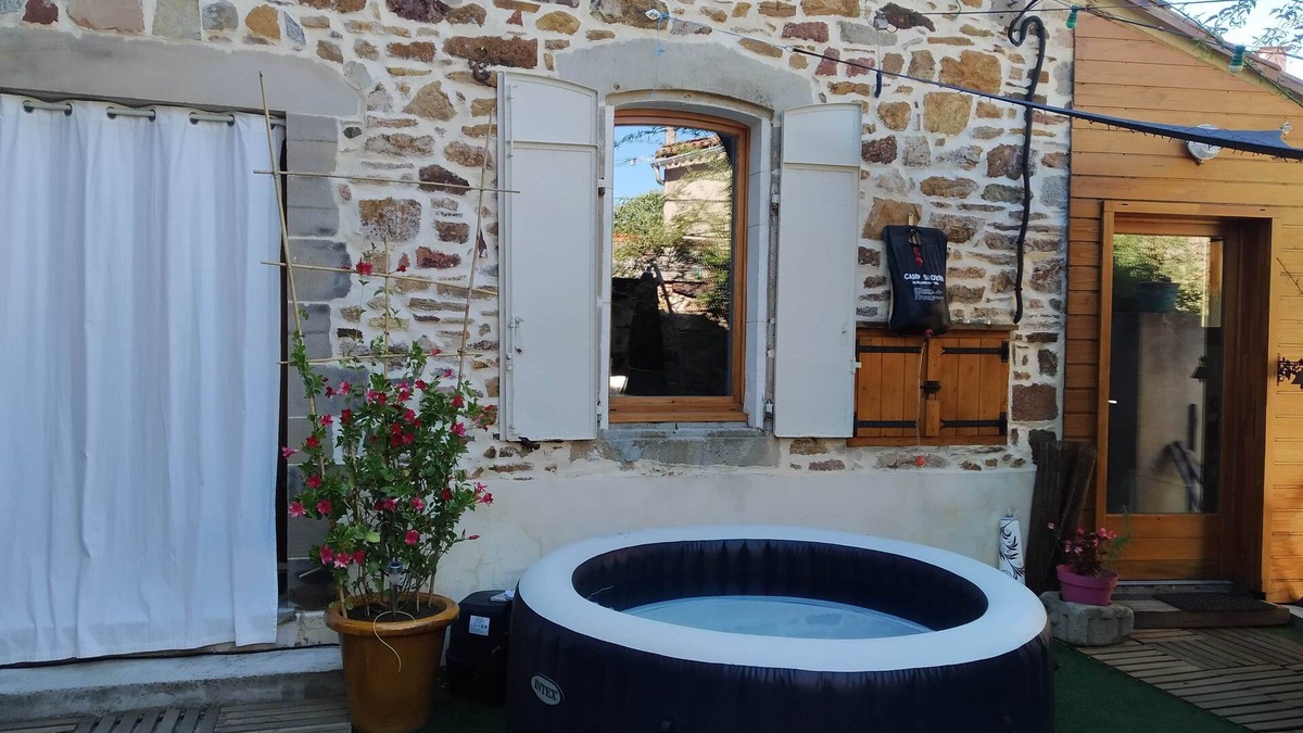 Le Bosc House | House, heart of village, ideal for relaxing with family. 👨‍👧‍👦👩‍👧‍👦