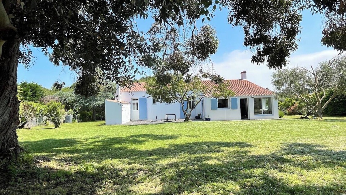 Ile d'Yeu House | House ile d'yeu sleeps 10 garden 1200 sqm