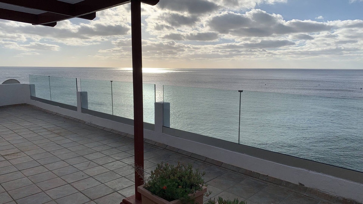 Sardina House | House in 1st line with sea views, large terrace and solarium, BBQ, free WiFi